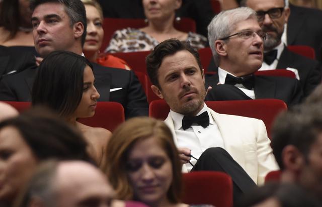 Accused of sexual harassment, Casey Affleck has withdrawn from presenting the best actress award at the Oscars, the Academy of Motion Picture Arts and Sciences and the actor's publicist told AFP on January 25, 2018. (AFP) Accused of sexual harassment, Casey Affleck has withdrawn from presenting the best actress award at the Oscars, the Academy of Motion Picture Arts and Sciences and the actor's publicist told AFP on January 25, 2018. (AFP)