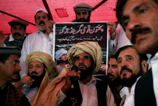Muhammad Khan Mehsud (C), the father of Naqibullah Mehsud, whose family said was killed by police in a so-called "encounter killing", speaks to grand jirga (tribal assembly or public meeting) in Karachi, Pakistan January 22, 2018. (REUTERS) Muhammad Khan Mehsud (C), the father of Naqibullah Mehsud, whose family said was killed by police in a so-called "encounter killing", speaks to grand jirga (tribal assembly or public meeting) in Karachi, Pakistan January 22, 2018. (REUTERS)