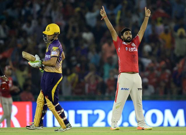 Rahul Tewatia (R) will play for Delhi Daredevils in the Indian Premier League (IPL) auction. (AFP) Rahul Tewatia (R) will play for Delhi Daredevils in the Indian Premier League (IPL) auction. (AFP)
