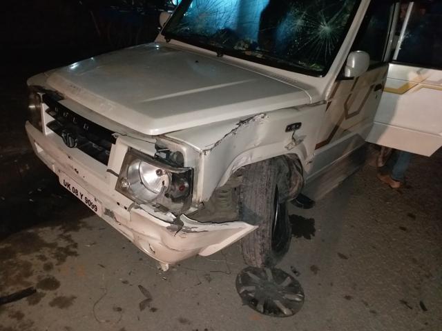 The vehicle in which the accused were travelling and which got stuck in a drain. (HT photo) The vehicle in which the accused were travelling and which got stuck in a drain. (HT photo)