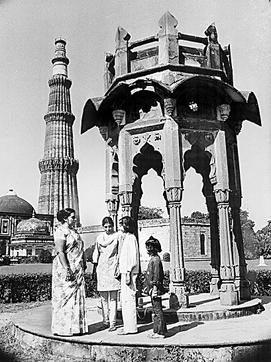 Tourists at Qutub Minar. (Toronto Star via Getty Images) Tourists at Qutub Minar. (Toronto Star via Getty Images)