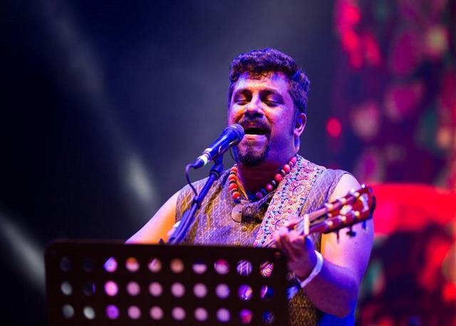 Musician Raghu Dixit performs during Sula Fest last year. (Sulafest.com) Musician Raghu Dixit performs during Sula Fest last year. (Sulafest.com)