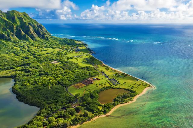 Hawaii boasts of serene beaches, best views and natural wonders. (Shutterstock) Hawaii boasts of serene beaches, best views and natural wonders. (Shutterstock)