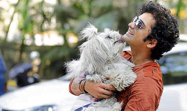 Sumedh Mudgalkar with his pet Abby. (Rahul Raut/HT PHOTO)