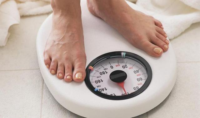 A weighing scale is one of the Valentine’s Day gifts listed in the survey. (File photo ) A weighing scale is one of the Valentine’s Day gifts listed in the survey. (File photo )