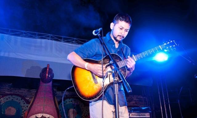 Bipul Chettri with his Travelling Band composes Himalayan folk music. Bipul Chettri with his Travelling Band composes Himalayan folk music.
