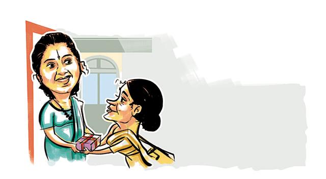 Forming bonds with people you meet in your every day life, Anusha Iyer and Sindhu Wadekar, a postwoman, have had a warm relationship for over eight years now. Forming bonds with people you meet in your every day life, Anusha Iyer and Sindhu Wadekar, a postwoman, have had a warm relationship for over eight years now.