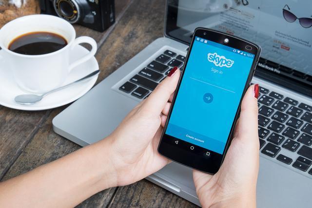 You have to show-up in person, when breaking-up or at least Skype/ Facetime. (Shutterstock) You have to show-up in person, when breaking-up or at least Skype/ Facetime. (Shutterstock)