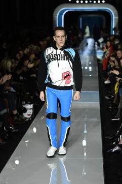 Italian fashion designer for Moschino, Jeremy Scott, created a retro-futuristic array of looks for an alien starship crew. (AFP)