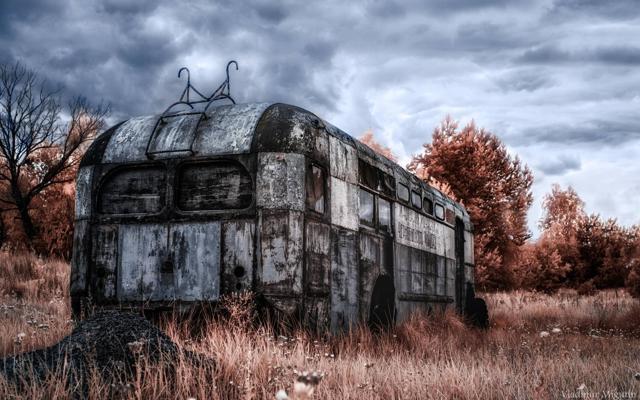 A trolleybus in one of Chernobyl’s scrapyards. (Vladimir Migutin) A trolleybus in one of Chernobyl’s scrapyards. (Vladimir Migutin)
