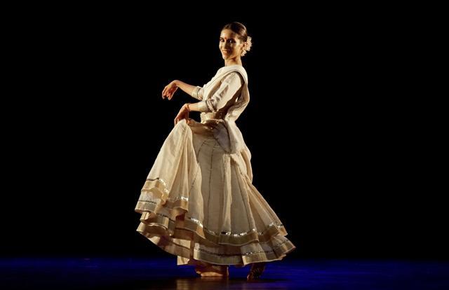 Though Kathak dance usually has elaborate dresses and ornaments, Shivani Varma will wear a simple khadi attire and put on minimal make-up, to be able to depict the ideals that Mahatma Gandhi lived his life by. Though Kathak dance usually has elaborate dresses and ornaments, Shivani Varma will wear a simple khadi attire and put on minimal make-up, to be able to depict the ideals that Mahatma Gandhi lived his life by.