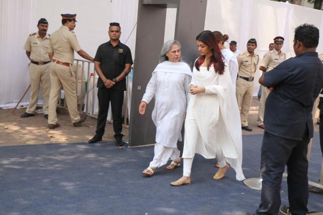 Jaya Bachchan and Aishwarya Rai Bachchan at celebration sports club to pay their last respects to Sridevi in Mumbai on Feb 28, 2018. (IANS) Jaya Bachchan and Aishwarya Rai Bachchan at celebration sports club to pay their last respects to Sridevi in Mumbai on Feb 28, 2018. (IANS)