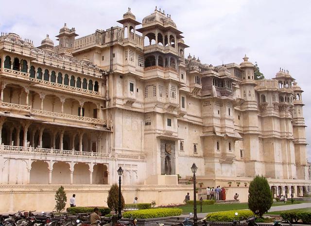 The Udaipur City Palace (Wikimedia Commons ) The Udaipur City Palace (Wikimedia Commons )