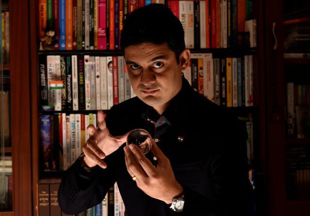Mentalist and mind reader Nakul Shenoy. (Arijit Sen/HT Photo) Mentalist and mind reader Nakul Shenoy. (Arijit Sen/HT Photo)