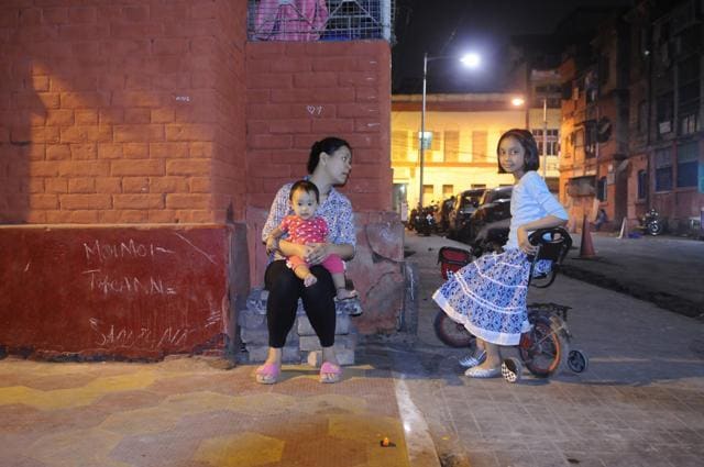 At Bow Barracks, central Kolkata. The Central Kolkata Chinese stay in mixed neighbourhoods. (Samir Jana/HT PHOTO) At Bow Barracks, central Kolkata. The Central Kolkata Chinese stay in mixed neighbourhoods. (Samir Jana/HT PHOTO)
