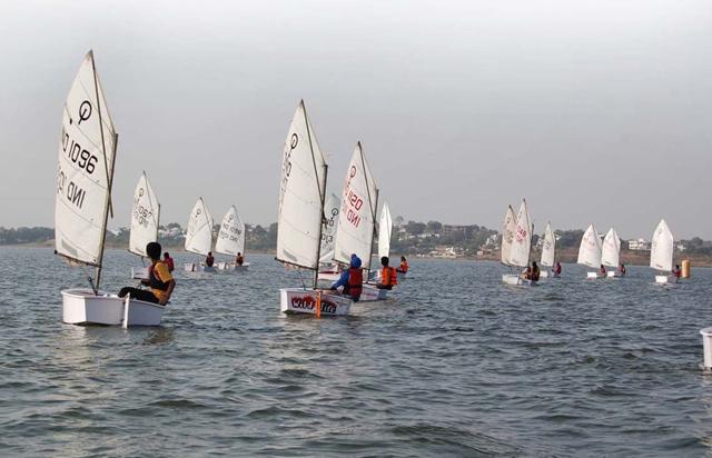 Students train in Bhopal’s still Upper Lake. While India’s west coast is calm, safe and well-habited, the east is a deep continental shelf with complex tides and strong currents. Students train in Bhopal’s still Upper Lake. While India’s west coast is calm, safe and well-habited, the east is a deep continental shelf with complex tides and strong currents.