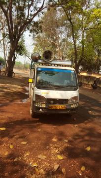 Forest officials alerting villagers about the predator in Bengal’s West Midnapore district on Monday. (HT Photo ) Forest officials alerting villagers about the predator in Bengal’s West Midnapore district on Monday. (HT Photo )