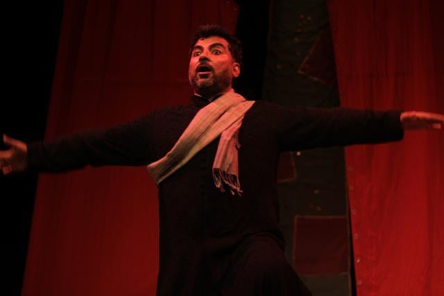A still from Qissebaazi.