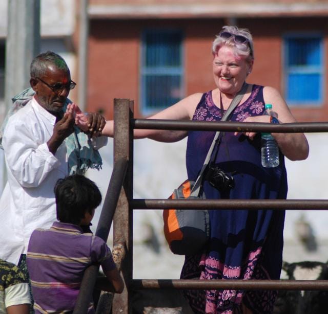 Most mobile masseurs operate at the Dashashwmedh, Prayag, Rana Mahal, Rajendra Prasad and Assi Ghats. Some also roam the lanes of Kashi looking for customers, but generally bring them back to the ghats. (Rajesh Kumar/HT Photo) Most mobile masseurs operate at the Dashashwmedh, Prayag, Rana Mahal, Rajendra Prasad and Assi Ghats. Some also roam the lanes of Kashi looking for customers, but generally bring them back to the ghats. (Rajesh Kumar/HT Photo)