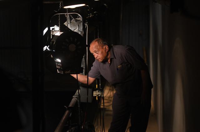 Lighting technician Madhukar Khodke (Satyabrata Tripathy/HT)