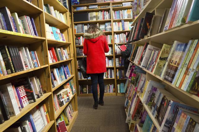 Shoppers browse among the narrow rows of books at The Book Loft. (AP Photo/Jonathan Elderfield) Shoppers browse among the narrow rows of books at The Book Loft. (AP Photo/Jonathan Elderfield)