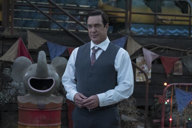 Patrick Warburton’s narrator is the best thing about A Series of Unfortunate Events. (Netflix) Patrick Warburton’s narrator is the best thing about A Series of Unfortunate Events. (Netflix)
