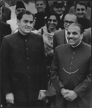 Rajiv Gandhi(L) and Zia Ul Haq. (Virendra Prabhakar/HT Photo) Rajiv Gandhi(L) and Zia Ul Haq. (Virendra Prabhakar/HT Photo)