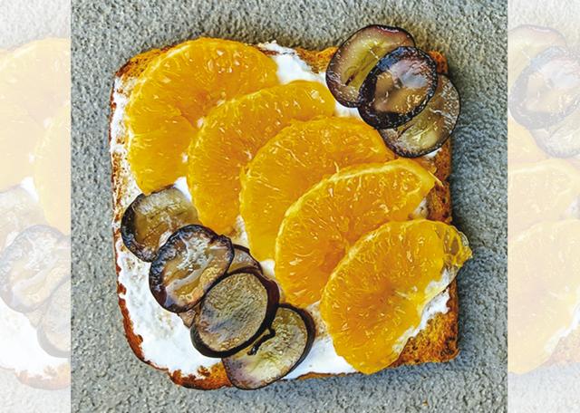 Toastie with curd, orange and black grapes (Gunjan Sawhney) Toastie with curd, orange and black grapes (Gunjan Sawhney)