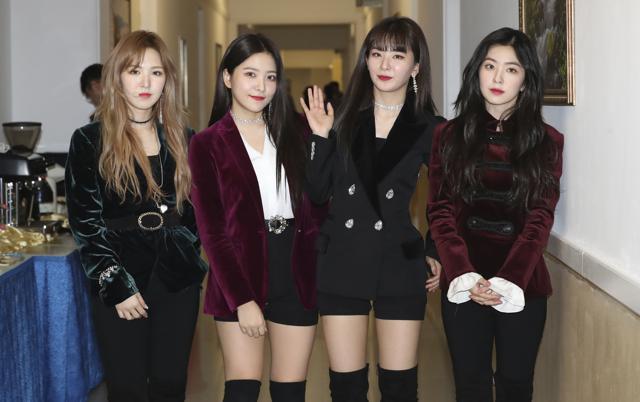 South Korean girl band Red Velvet is seen after their performance in Pyongyang. (AP Photo) South Korean girl band Red Velvet is seen after their performance in Pyongyang. (AP Photo)