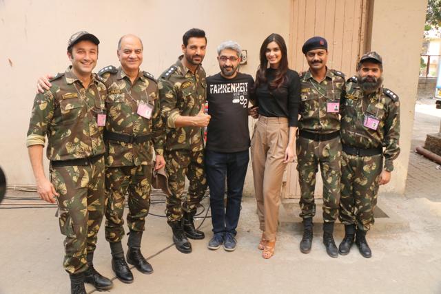 Production Houses Fight Over Parmanu The Story Of Pokharan Release Date Kriarj John Assure Film Will Release Soon Hindustan Times It was released on 25 may 2018.10 parmanu was earlier slated to release on 8 december 2017, but the makers pushed the date to avoid clashing with padmaavat.11.