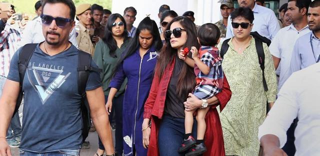 Alvira and Arpita were also seen at the Jodhpur court.