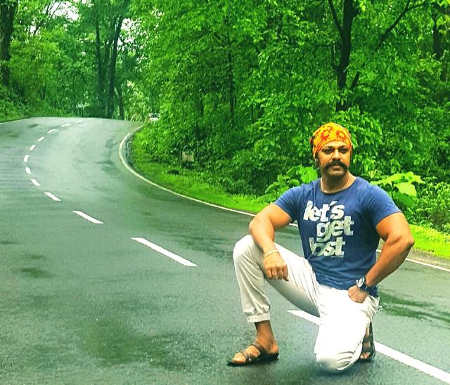Actor Devdatta Nage enjoy cycling and gymming as a regimen (HTPHOTO) Actor Devdatta Nage enjoy cycling and gymming as a regimen (HTPHOTO)