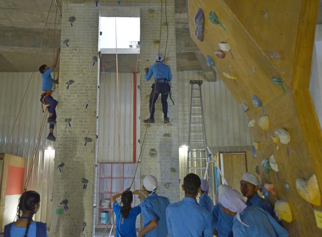 A session underway at the Delhi Rock ‘climbing gym’. (Anushree Fadnavis / HT Photo)
