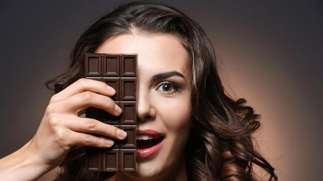 Dark chocolate is rich in antioxidants and can keep your skin glowing. (Shutterstock) Dark chocolate is rich in antioxidants and can keep your skin glowing. (Shutterstock)