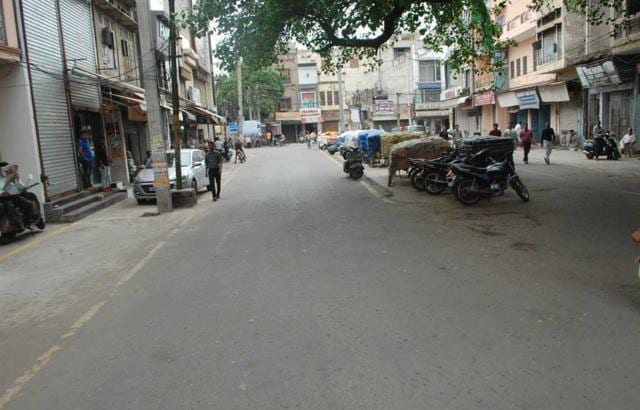 Phagwara market wearing a deserted look on Monday. (HT Photo) Phagwara market wearing a deserted look on Monday. (HT Photo)