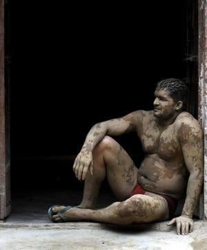 Uphaar Sharma(22) a national level wrestler from Dankaur Gautam Budh Nagar, is eyeing a post in Sashastra Seema Bal (SSB) or Railways under sports quota. (Sunil Ghosh/HT Photo)