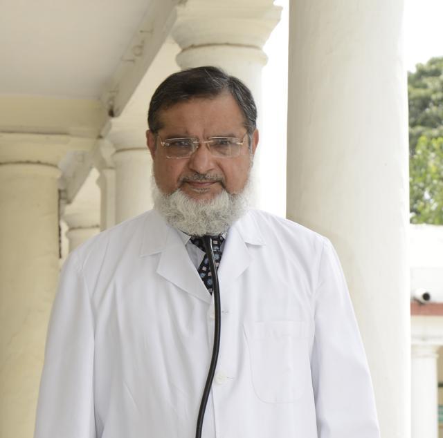 “Living under constant stress is like leaving a soft rubber pipe under the sun to dry. Two of the most common skin problems that I see very young people struggling with these days is premature ageing and uneven skin tone. This is often a direct outcome of not being able to manage stress”, says Dr Mohsin Wali. “Living under constant stress is like leaving a soft rubber pipe under the sun to dry. Two of the most common skin problems that I see very young people struggling with these days is premature ageing and uneven skin tone. This is often a direct outcome of not being able to manage stress”, says Dr Mohsin Wali.