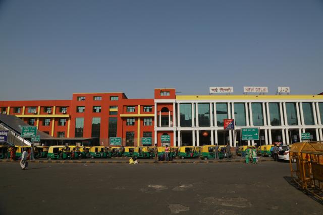 The exterior walls at Ajmeri Gate entry have been recently painted. (Photo: Amal KS/HT)