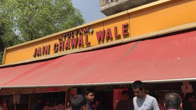 There are hundreds of such stalls, but one of the better known ones is Jain Chawal Wale in the Connaught Place area, near the Shivaji Stadium. There are hundreds of such stalls, but one of the better known ones is Jain Chawal Wale in the Connaught Place area, near the Shivaji Stadium.