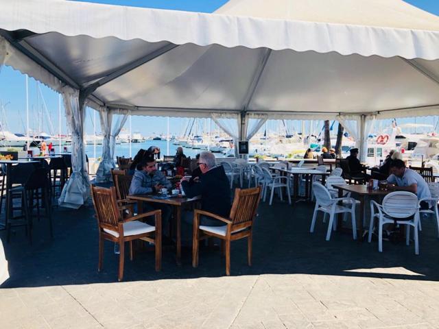 The old-school (Facebook)