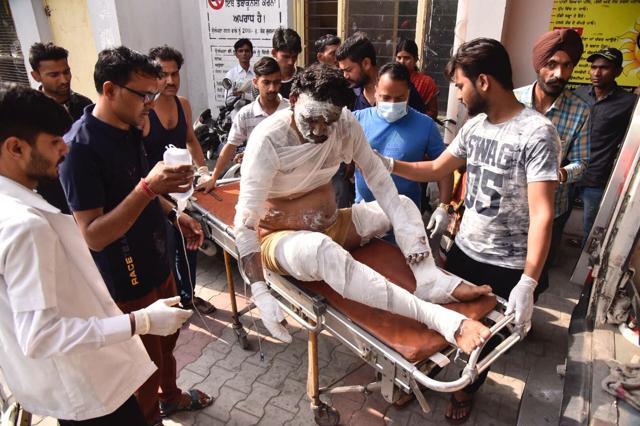 Injured getting medical treatment at the Ludhiana civil hospital on Thursday. (Gurpreet Singh/HT) Injured getting medical treatment at the Ludhiana civil hospital on Thursday. (Gurpreet Singh/HT)