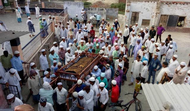 Funeral procession of Haider Ali’s Sons Kamran and Farhan who died in the accident on April 27. (Deepak Gupta/HT Photo) Funeral procession of Haider Ali’s Sons Kamran and Farhan who died in the accident on April 27. (Deepak Gupta/HT Photo)
