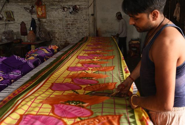 Some mills in Panipat have shifted to the artificial Chinese fleece. There is growing demand for their product, which is lighter, softer, prettier — and cheaper. (Vipin Kumar / HT Photo)