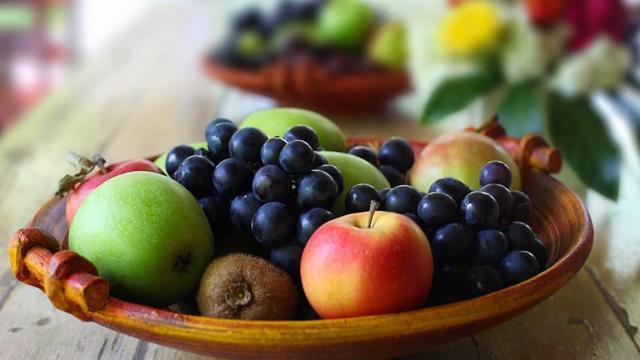 Fruits are an excellent source of fructose which is good for your body, as well as essential vitamins and minerals. (HT file photo) Fruits are an excellent source of fructose which is good for your body, as well as essential vitamins and minerals. (HT file photo)
