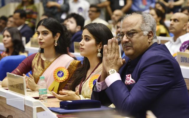 Late SriDevi 's husband Boney Kapoor and daughters Janhvi Kapoor and Khushi Kapoor seen during the 65th National Film Awards, at Vigyan Bhawan. (Raj K Raj/HT PHOTO) Late SriDevi 's husband Boney Kapoor and daughters Janhvi Kapoor and Khushi Kapoor seen during the 65th National Film Awards, at Vigyan Bhawan. (Raj K Raj/HT PHOTO)