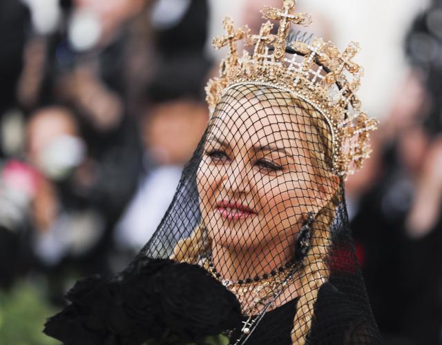 Tiara Mania on X: This marks at least the third time this tiara or parts  of it have been worn at the Met Gala. It was worn by Deepika Padukone in  2017