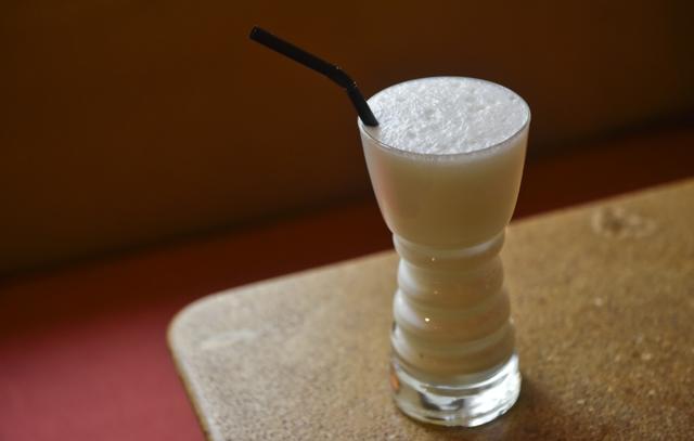 Rich, lightly salted Laban will remind you of the cafes overlooking Naqshe Jahan Square in Ispahan, Iran. (Aalok Soni / HT Photo)