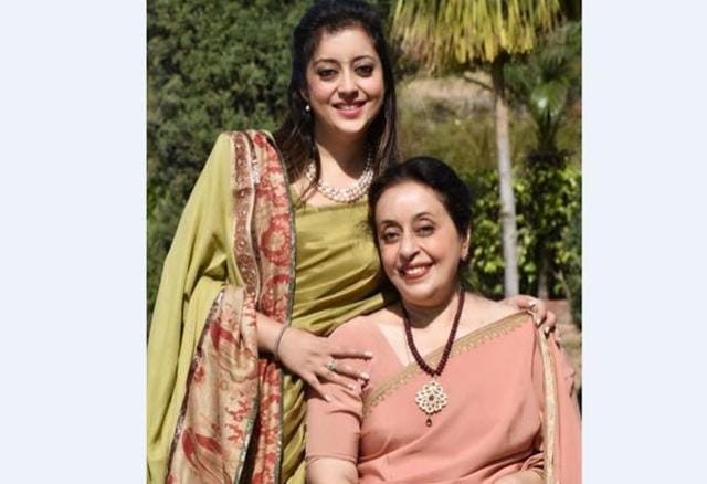 Mother Dr GK Bedi with daughter Dr Raveena Bedi. (HT Photo)