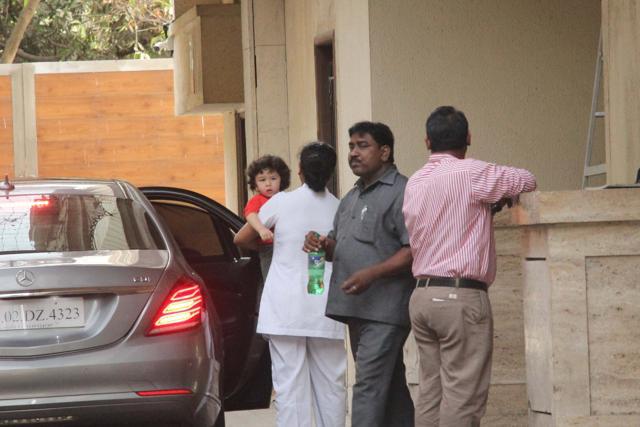 Taimur Ali Khan spotted with his nanny in Bandra. (Viral Bhayani) Taimur Ali Khan spotted with his nanny in Bandra. (Viral Bhayani)