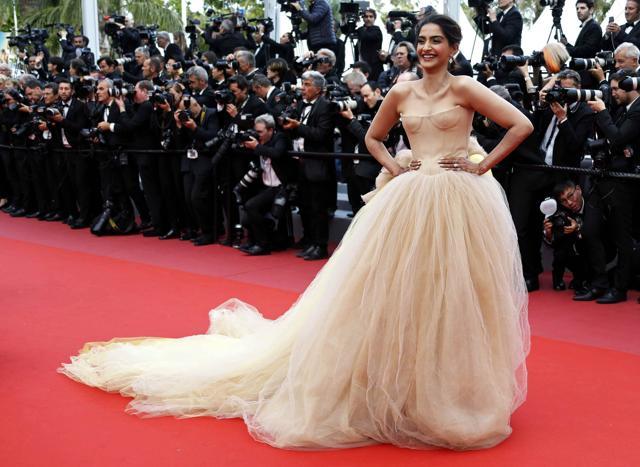Sonam Kapoor poses at the red carpet as she arrives for the screening of the film Solo: A Star Wars Story. (REUTERS) Sonam Kapoor poses at the red carpet as she arrives for the screening of the film Solo: A Star Wars Story. (REUTERS)